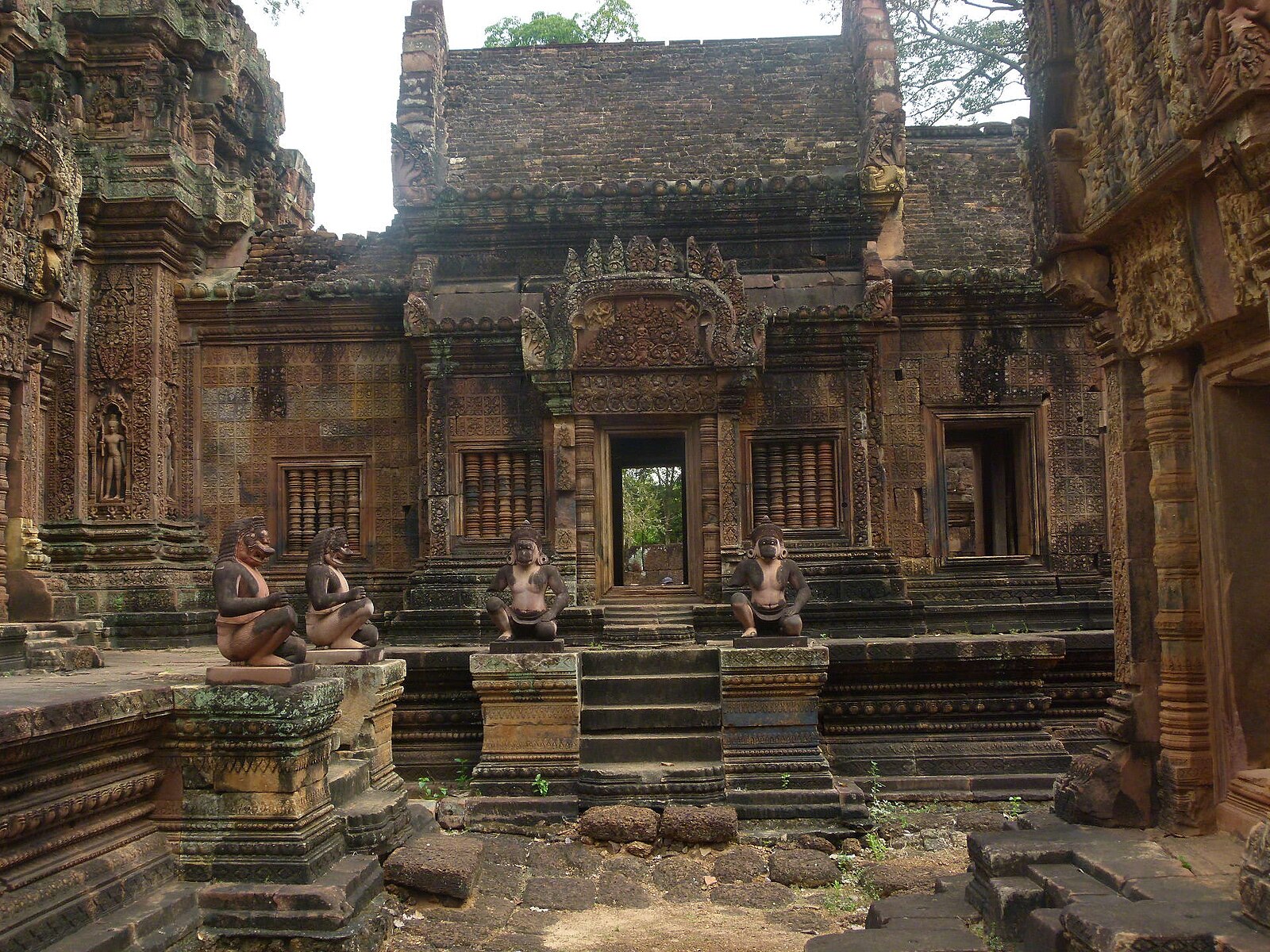 Banteay_Sre_16