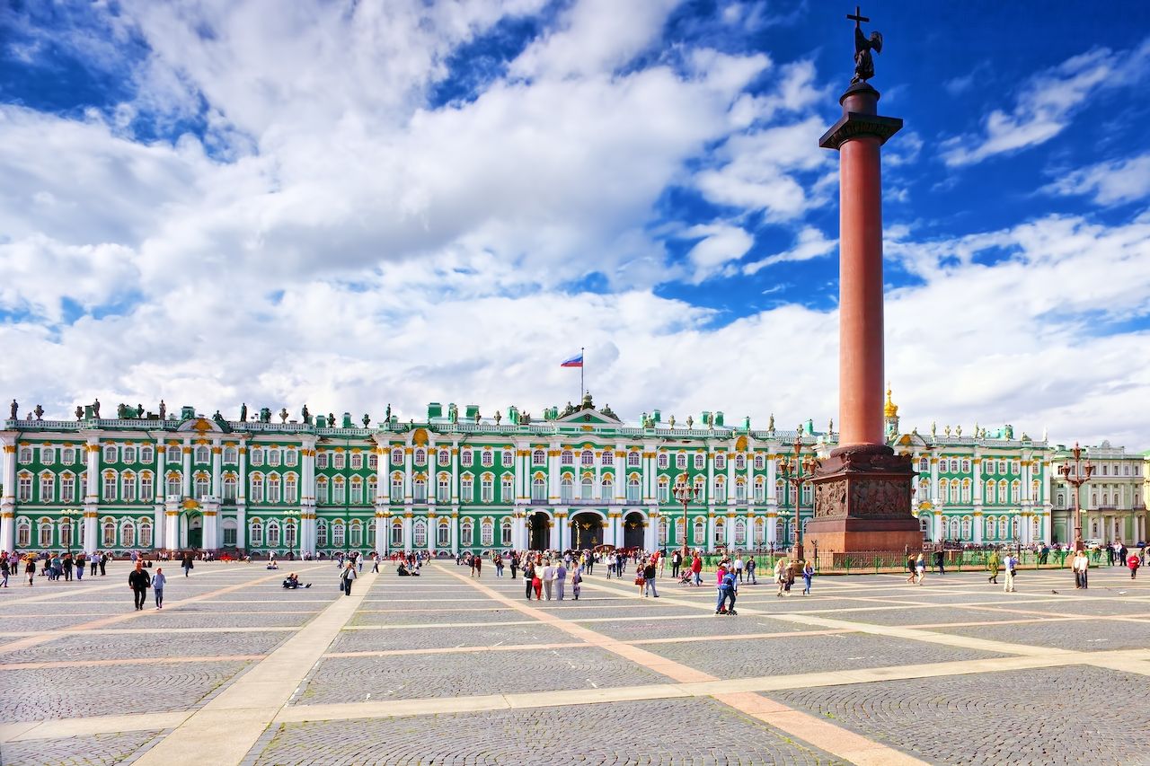 Winter-Palace-in-Saint-Petersburg-Russia