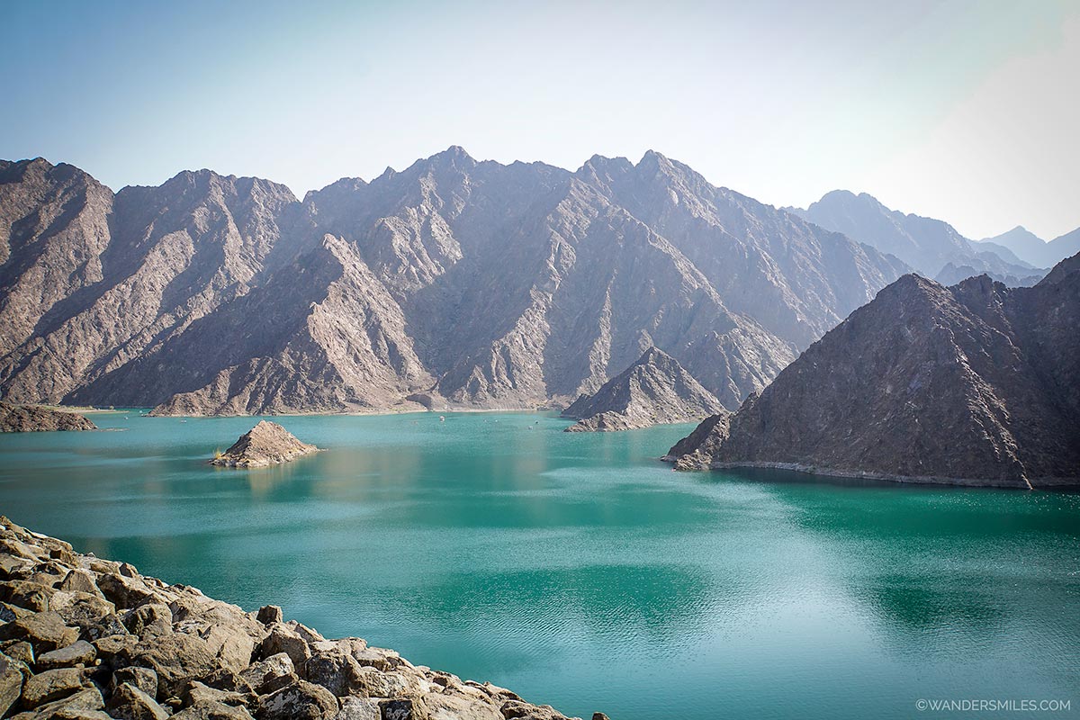 hatta-dam-lake-uae-wanders-miles